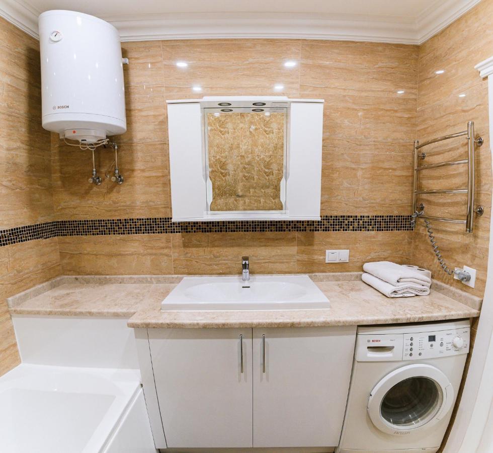 Luxury For Business & Pleasure Royal 2 Apartment Kyiv Exterior photo